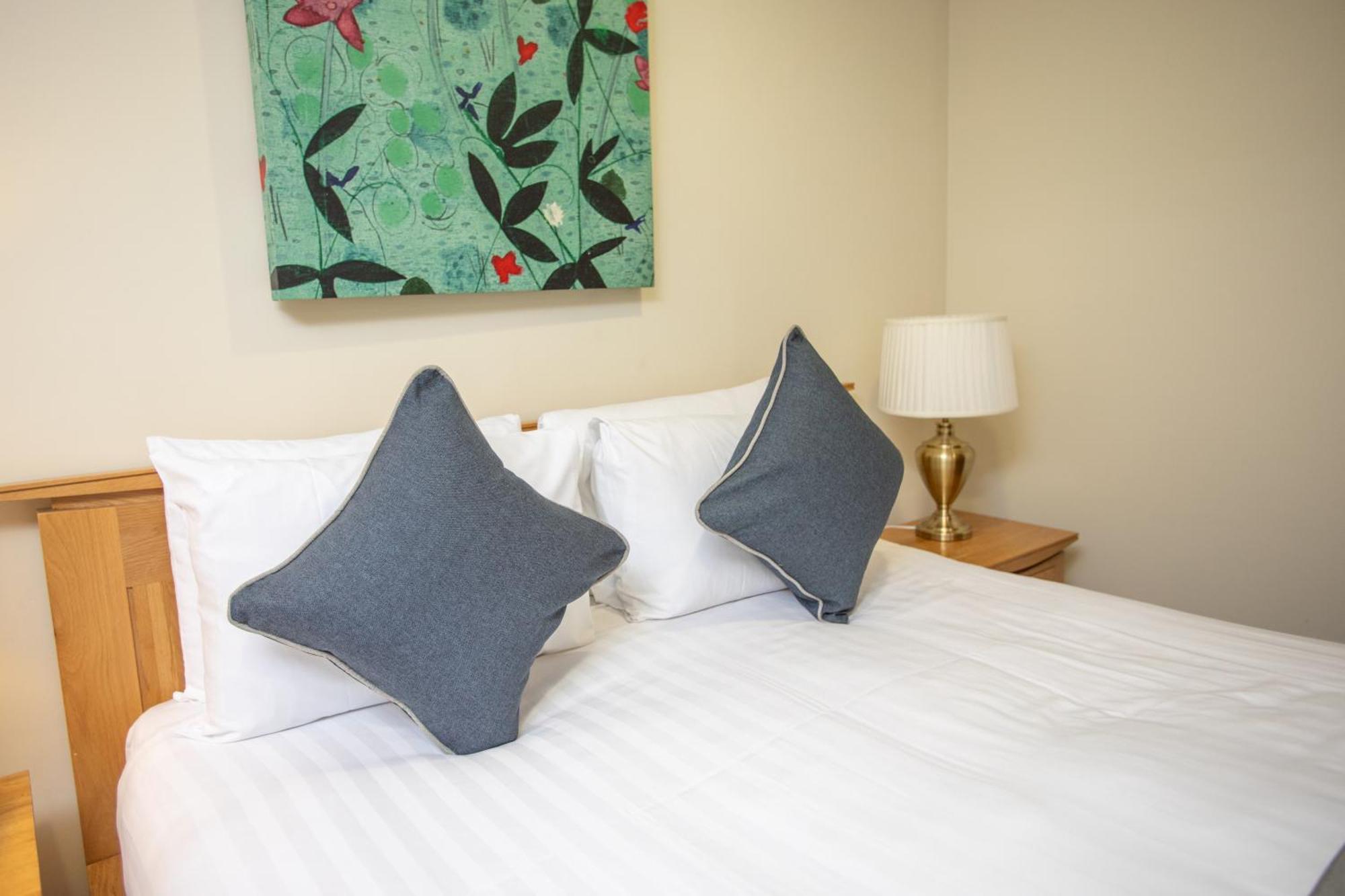 Grand Plaza Serviced Apartments London Exterior photo