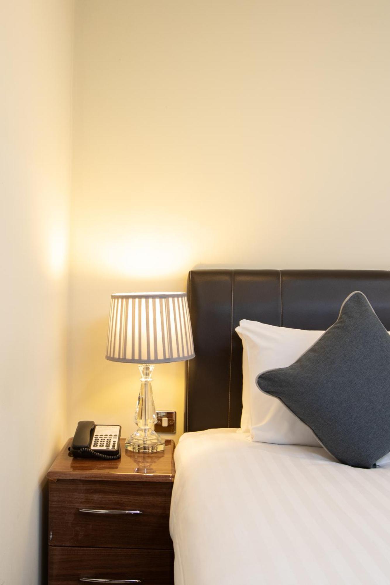 Grand Plaza Serviced Apartments London Exterior photo
