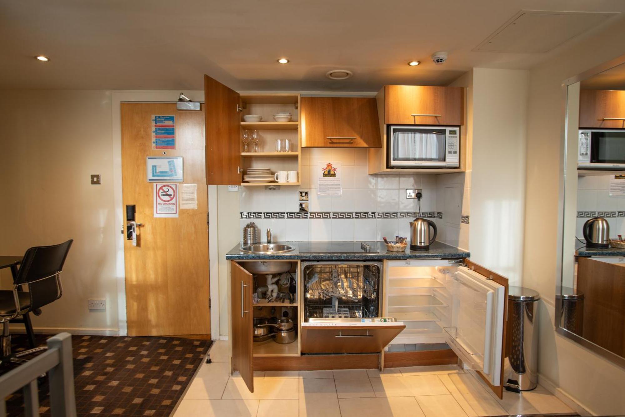 Grand Plaza Serviced Apartments London Exterior photo